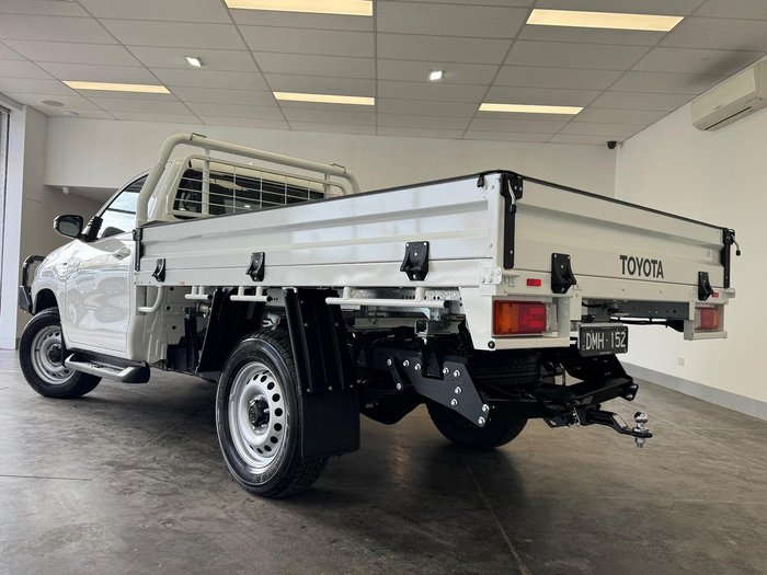 2024 Toyota Hilux SR