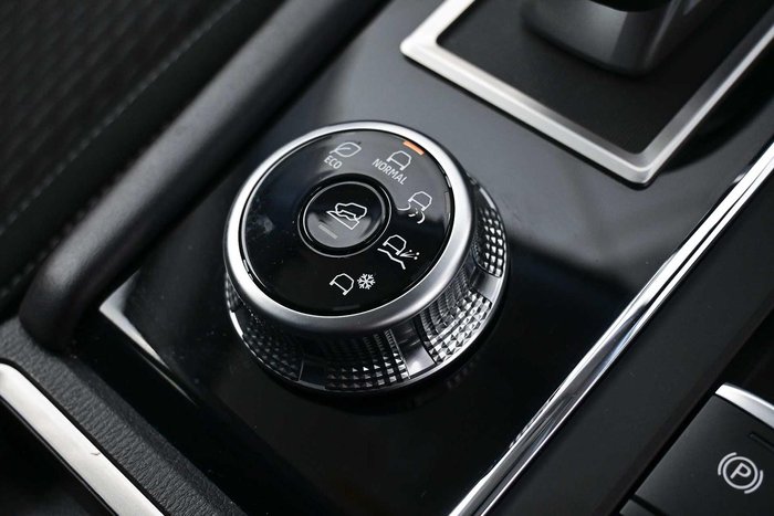 2024 Mitsubishi Outlander LS