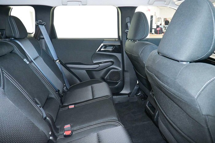 2024 Mitsubishi Outlander LS