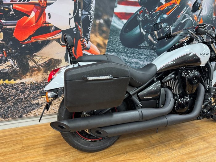2016 Kawasaki VULCAN 900 CUSTOM WHITE