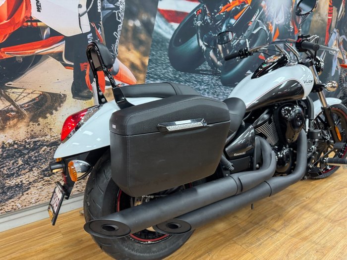 2016 Kawasaki VULCAN 900 CUSTOM WHITE