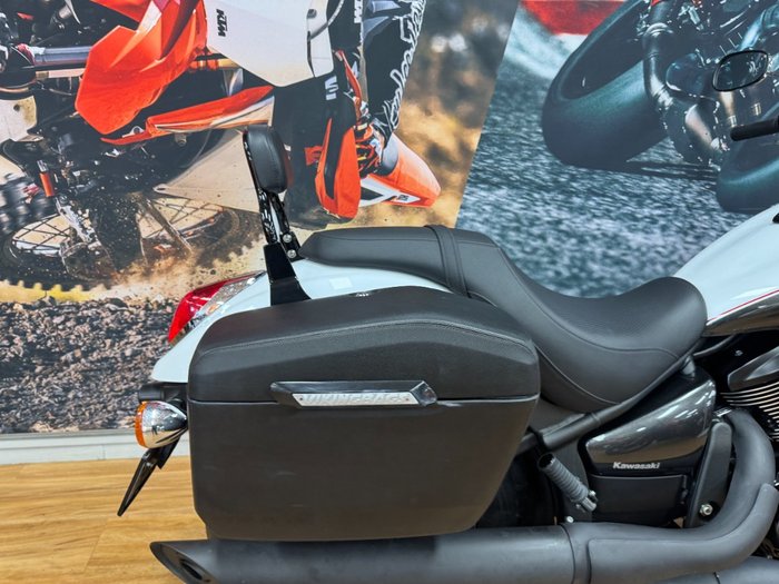 2016 Kawasaki VULCAN 900 CUSTOM WHITE