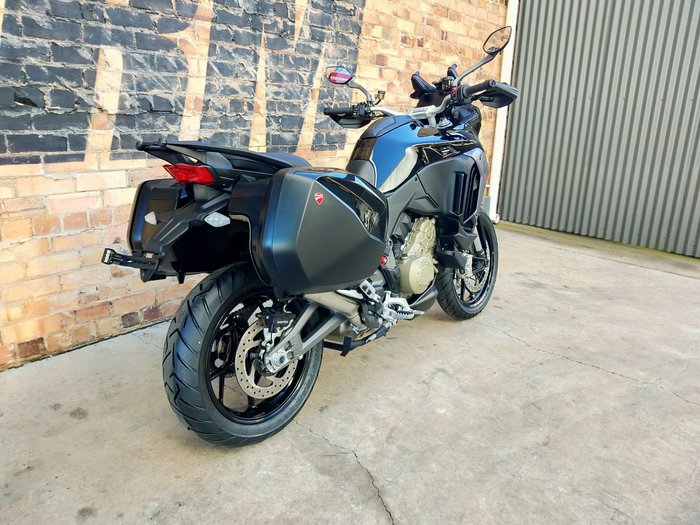 2025 DUCATI MULTISTRADA V4 S TRAVEL RADAR DUAL PURPOSE BLACK