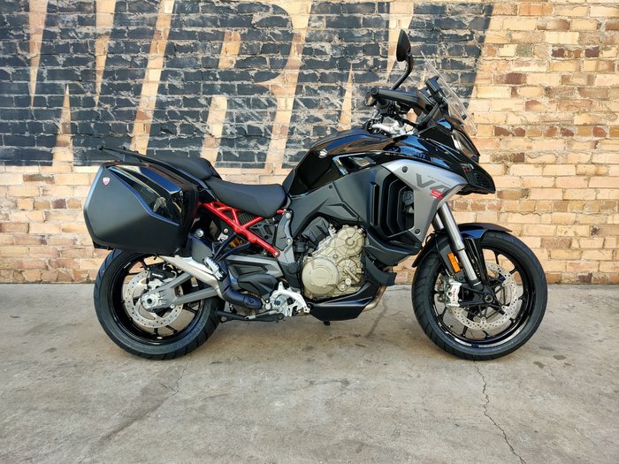 2025 DUCATI MULTISTRADA V4 S TRAVEL RADAR DUAL PURPOSE BLACK