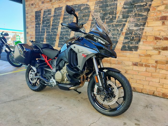 2025 DUCATI MULTISTRADA V4 S TRAVEL RADAR DUAL PURPOSE BLACK