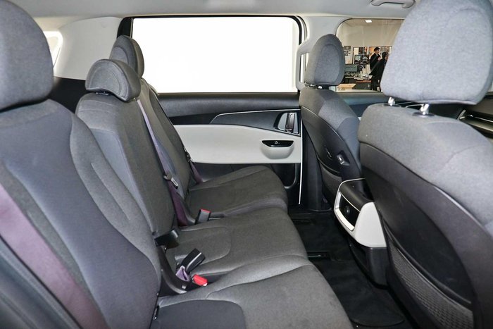 2023 Kia Carnival S