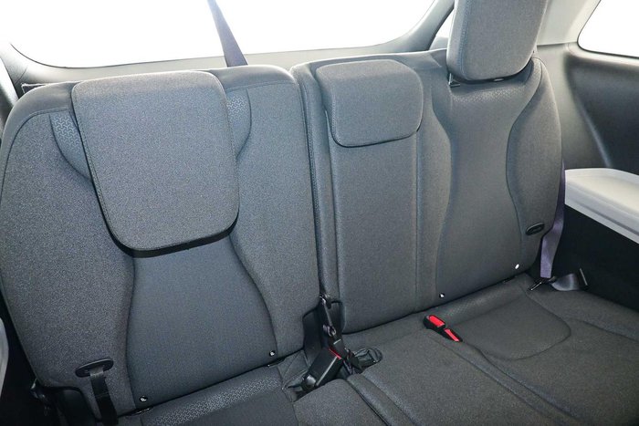 2023 Kia Carnival S