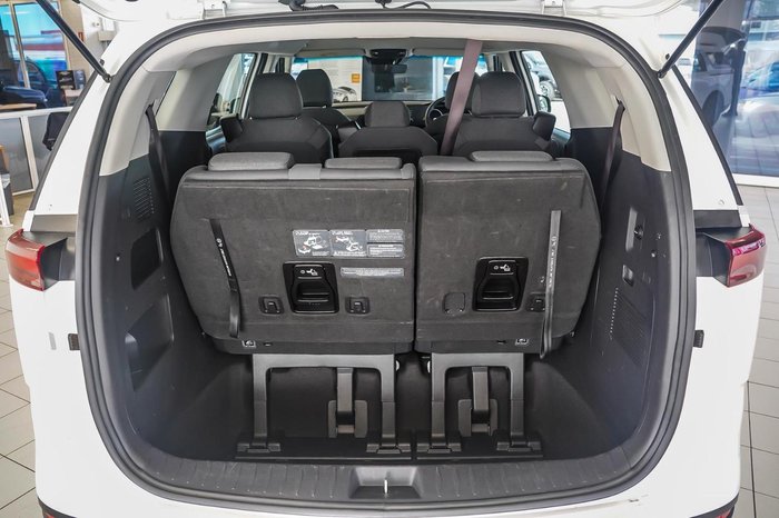 2023 Kia Carnival S
