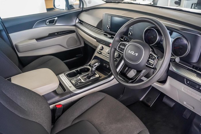2023 Kia Carnival S