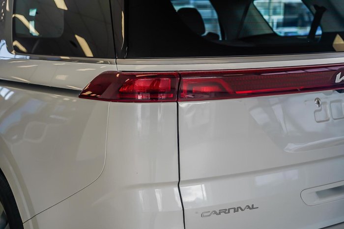 2023 Kia Carnival S