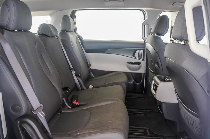 2023 Kia Carnival S