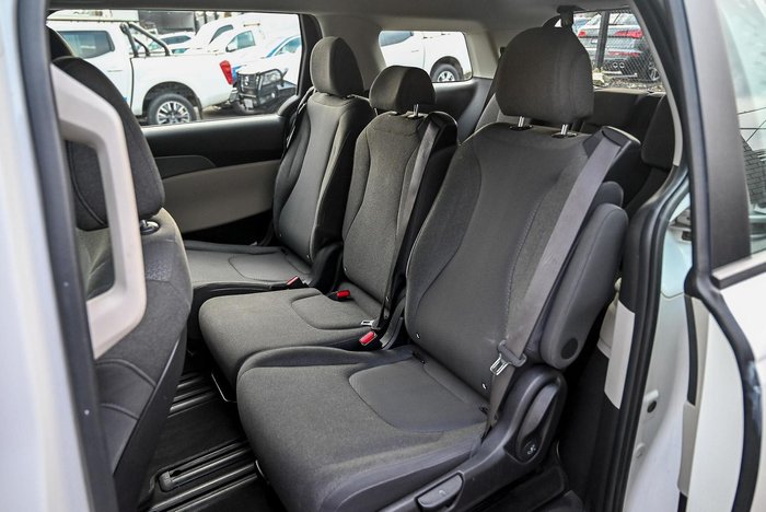 2022 Kia Carnival S