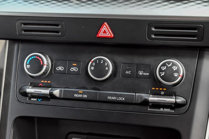2022 Kia Carnival S