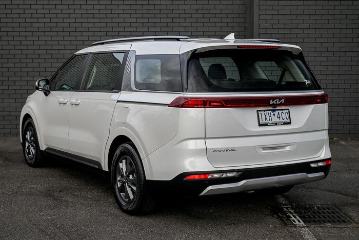 2022 Kia Carnival S