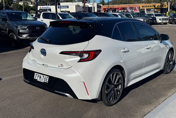 2025 Toyota Corolla ZR Hybrid