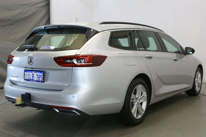 2019 Holden Commodore LT