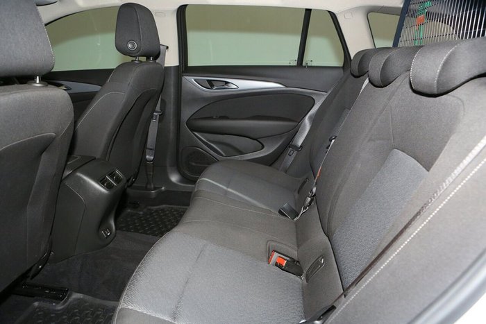 2019 Holden Commodore LT