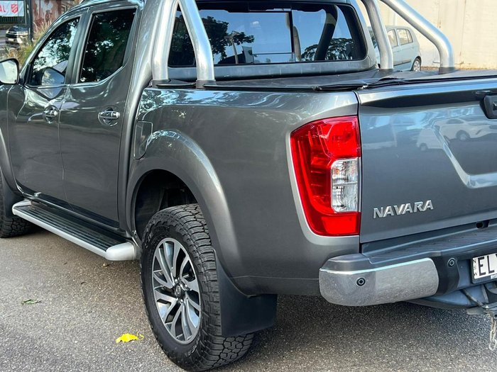 2020 Nissan Navara ST-X