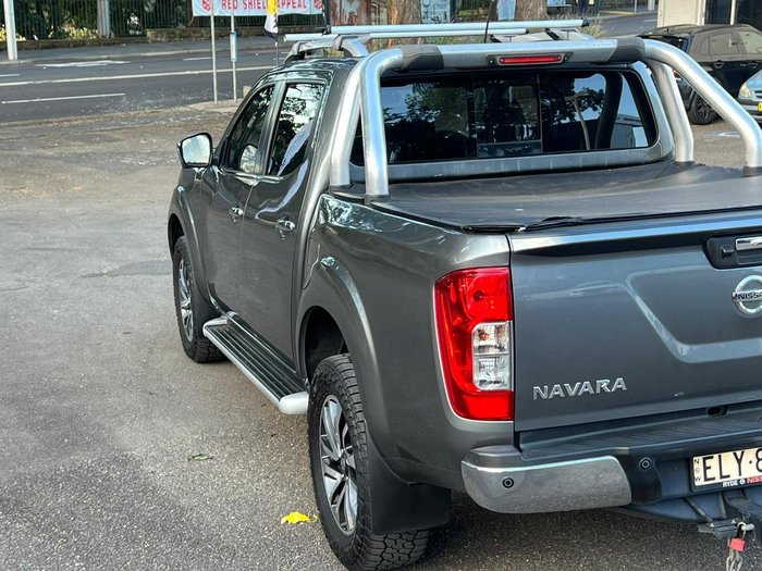 2020 Nissan Navara ST-X