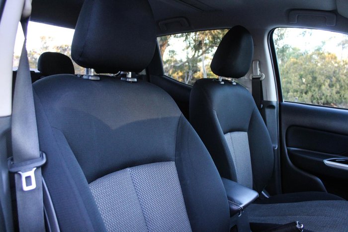 2019 Mitsubishi Triton GLS