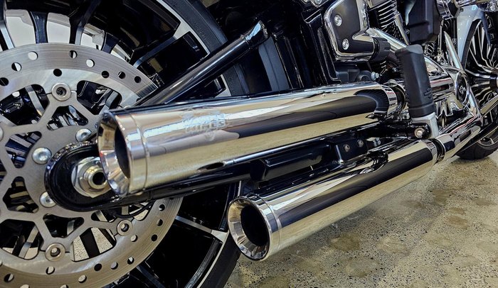 2023 Harley-Davidson Breakout 117 (FXBR) Softail Silver