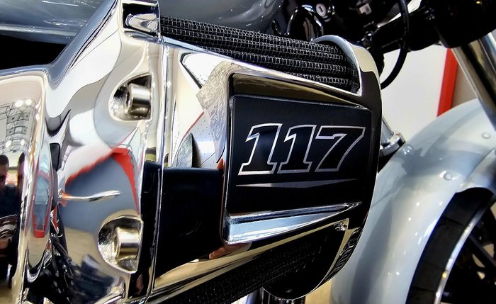 2023 Harley-Davidson Breakout 117 (FXBR) Softail Silver