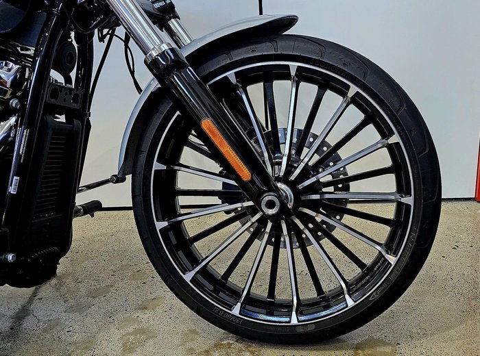 2023 Harley-Davidson Breakout 117 (FXBR) Softail Silver