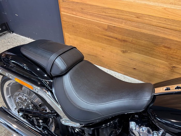 2025 Harley-davidson FLFB FAT BOY (117) BLACK