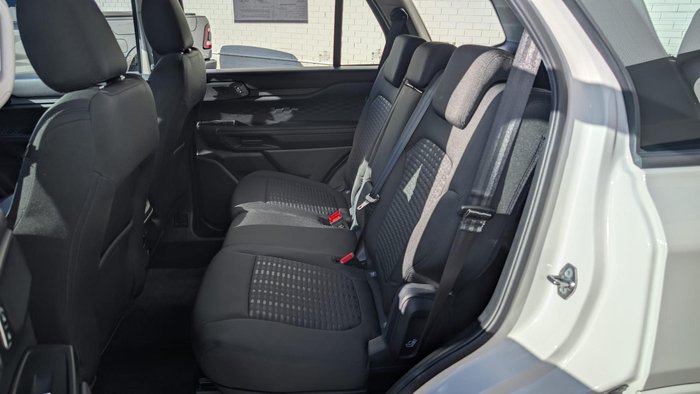 2024 Ford Everest Ambiente