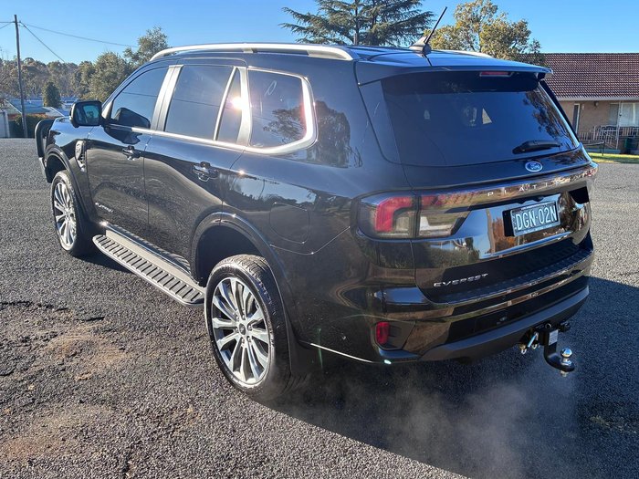 2024 Ford Everest Platinum