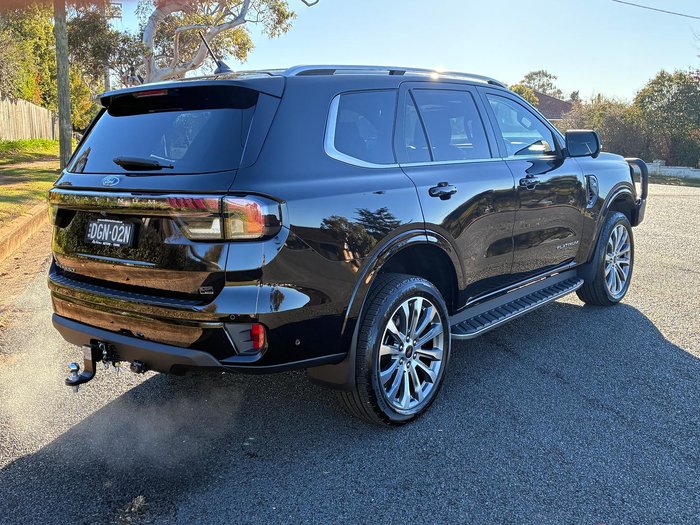 2024 Ford Everest Platinum