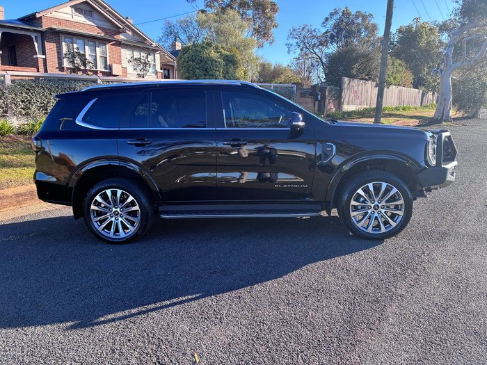 2024 Ford Everest Platinum