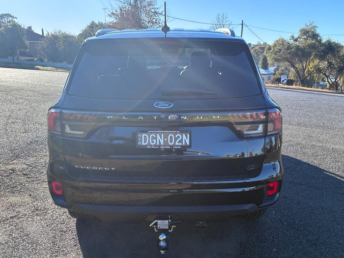2024 Ford Everest Platinum