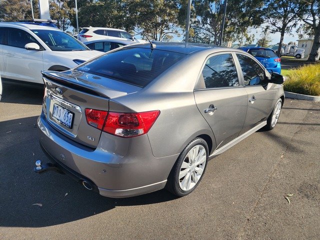 Kia Cerato SLi