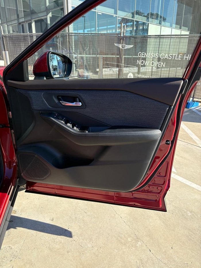 2024 Nissan X-TRAIL ST