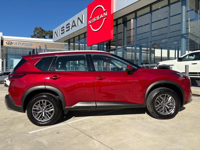 2024 Nissan X-TRAIL ST