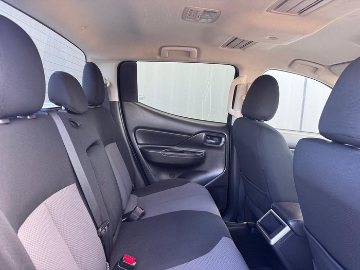 2020 Mitsubishi Triton GLX-R
