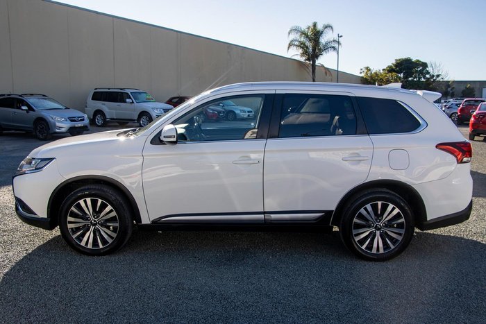 2020 Mitsubishi Outlander LS