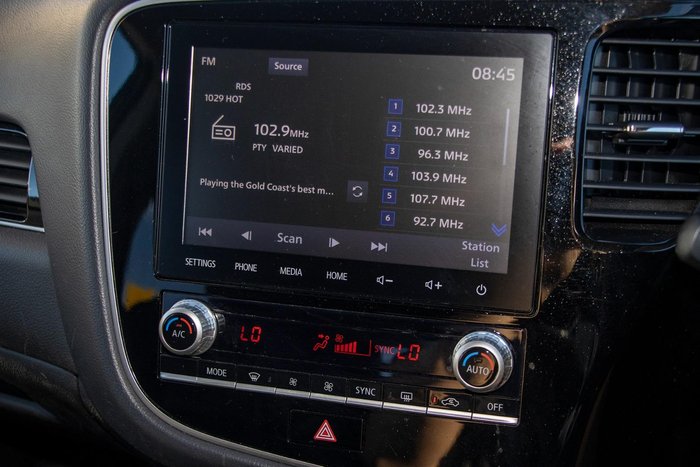 2020 Mitsubishi Outlander LS