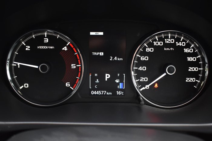 2016 Mitsubishi Pajero Sport GLS QE MY16 4X4 Dual Range Sterling Silver
