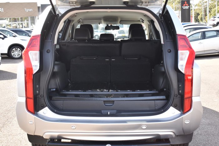 2016 Mitsubishi Pajero Sport GLS