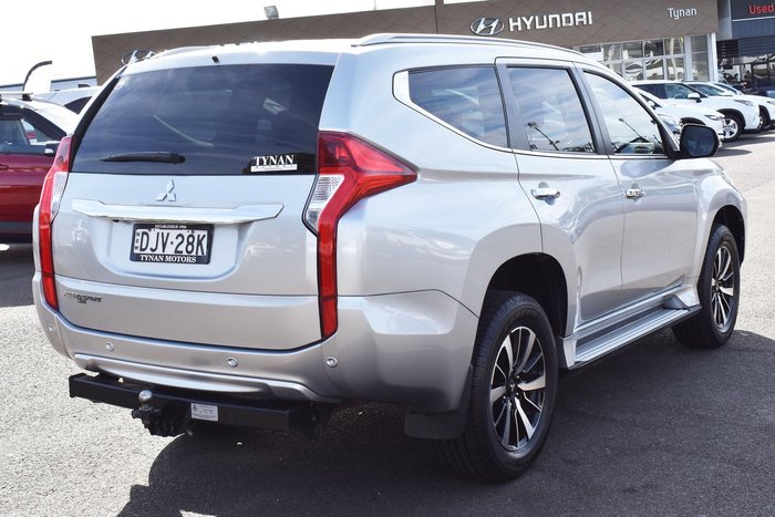 2016 Mitsubishi Pajero Sport GLS