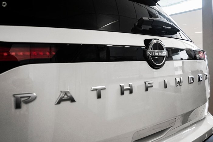 2024 Nissan Pathfinder Ti