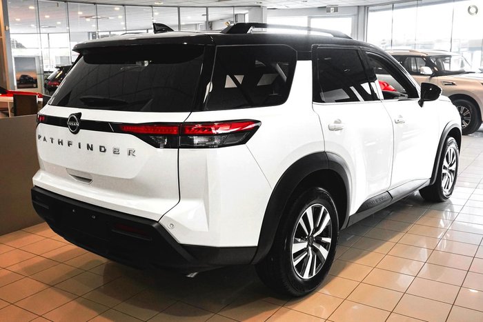 2024 Nissan Pathfinder Ti