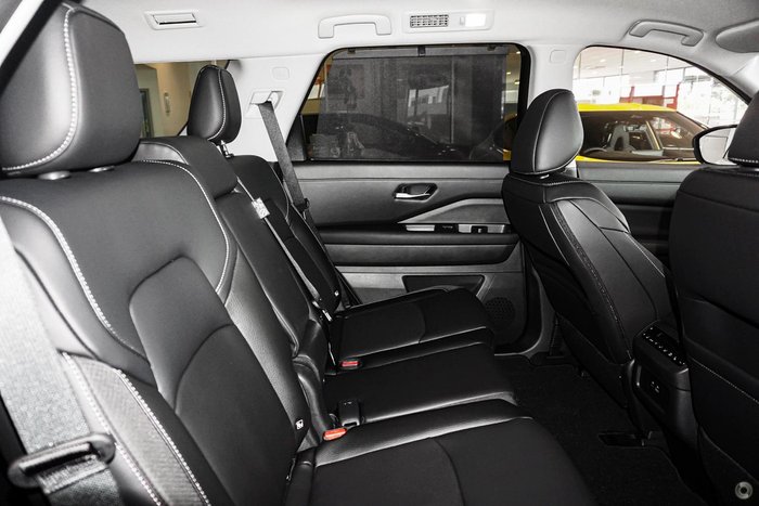 2024 Nissan Pathfinder Ti