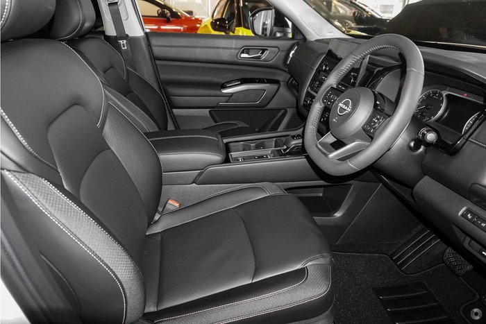 2024 Nissan Pathfinder Ti