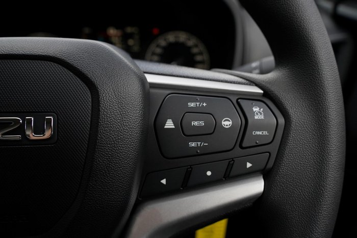 2025 Isuzu D-MAX SX