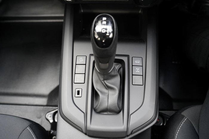 2025 Isuzu D-MAX SX