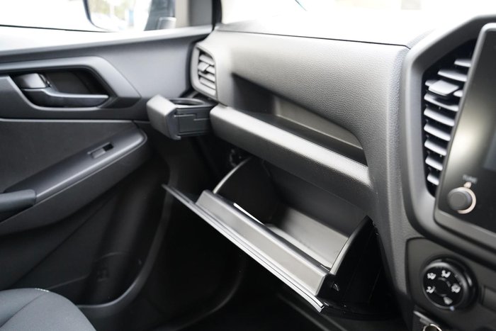 2025 Isuzu D-MAX SX