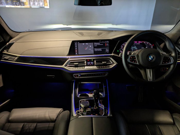 2022 BMW X7 M50I
